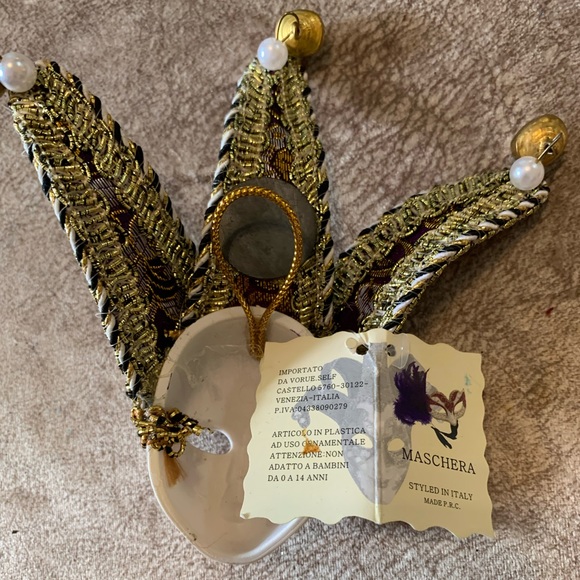 .Small Decorative Maschera Mask - Picture 6 of 11
